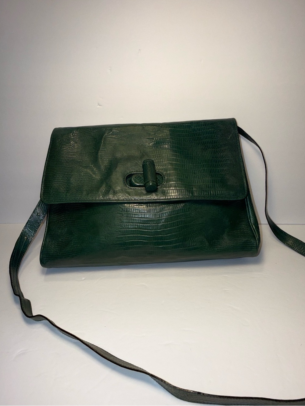 Vintage Carson Pirie Scott Green Leather Purse made in Italy